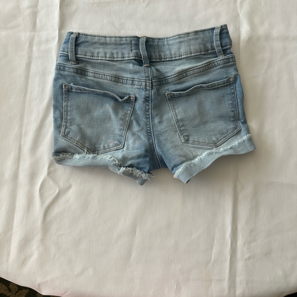 Bundle 2 SO Distressed Denim girl Shorts size 7 and white shorts size 8 - Picture 9 of 9